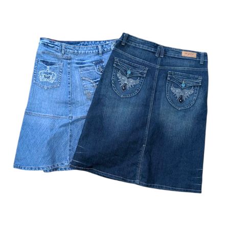 Saia de denim decorada e bordada Y2K