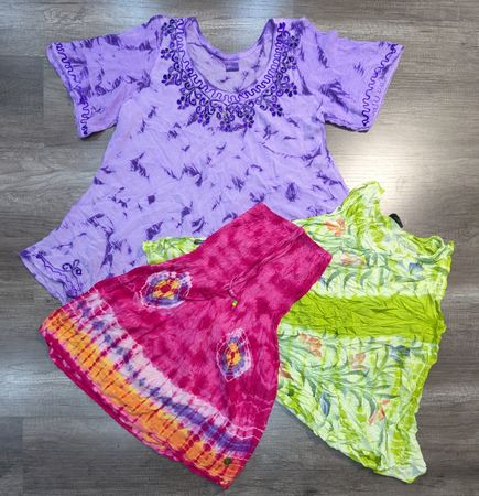 4607 - Vintage Style Blouses