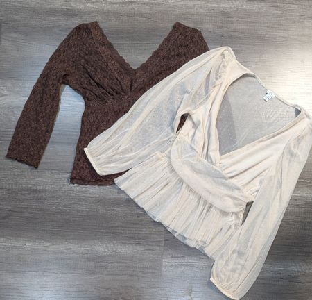 4512 - Y2K Style Blouses