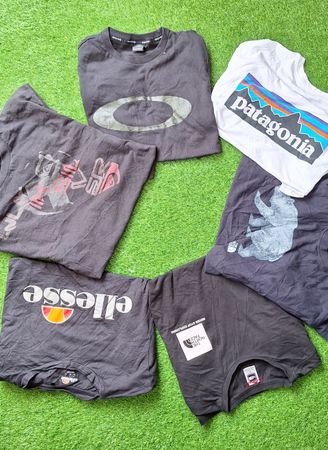 Patagonia, TNF, ellesse, quiksilver T-shirts