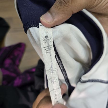 AV-1298 Lululemon Capri