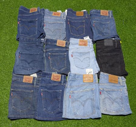 LEVI’S MINI SKIRTS (MDC 009)