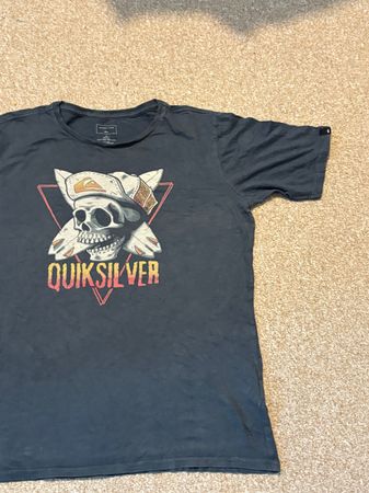 Surf board wear t-shirts