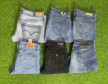 Ladies Levis Jeans