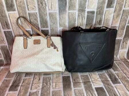 Gv 301 Guess Bags