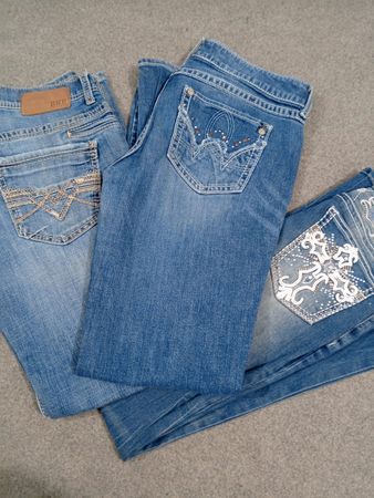 #278 Damen Y2k Veredelte & Bestickte Schlagjeans