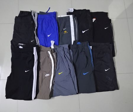 20x Nike Track Pants Wide leg - Good reseller potential