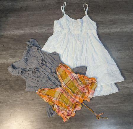 4730 - Y2K Style Cami Top