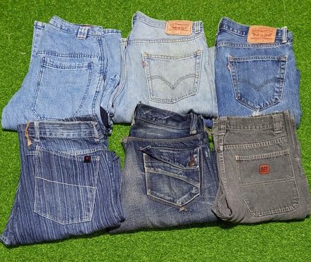 LEVI’S JEANS (A 53)