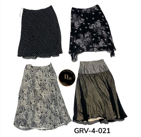 Cute & Comfy Poly Skirt – Vintage Vibes Included (Grv-3-021)