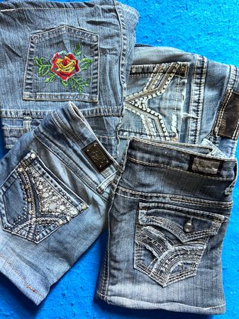 Vigoss & 0ther brands mini skirts /203