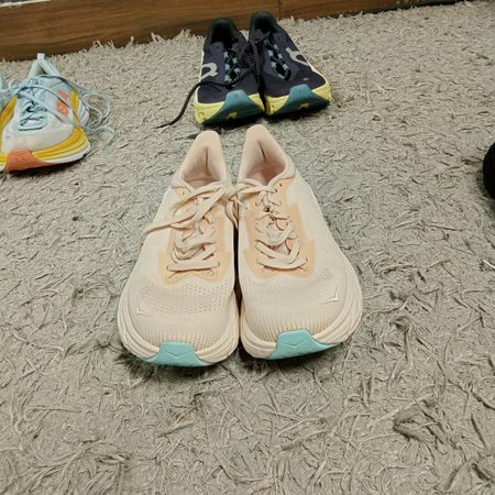 HOKA & OC SHOES - BUNDLE 01