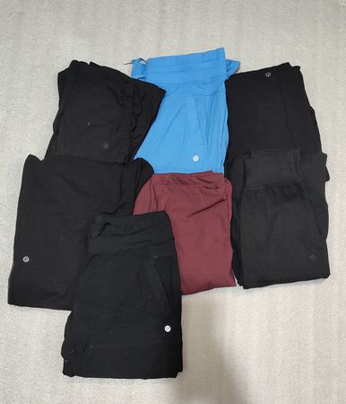 #4 Lululemon jogging trousers