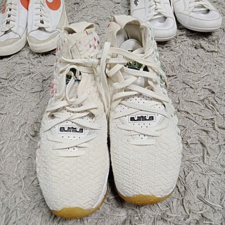 MIX BRANDED SHOES - BUNDLE 01