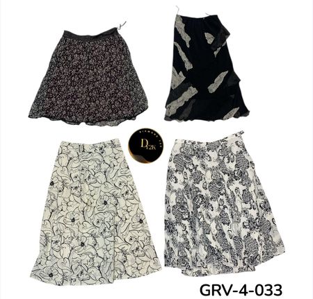 Y2K Inspired Poly Skirt – Cute & Aesthetic Look (GRV-4-033)
