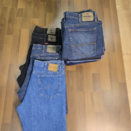 AV-1321 Wrangler Jeans
