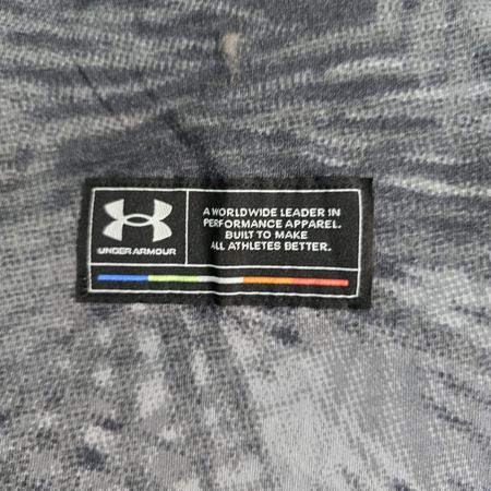 AV-1326 Under Armour T-shirts s/s