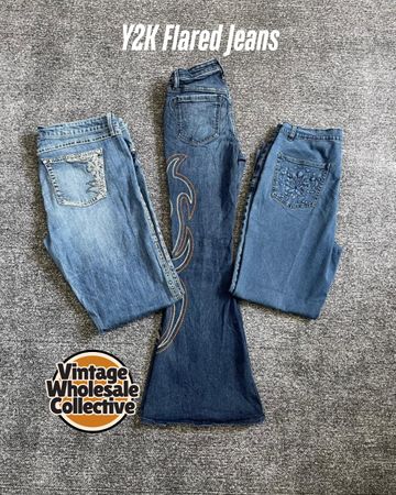 Y2K Flared Jeans - (04/04)