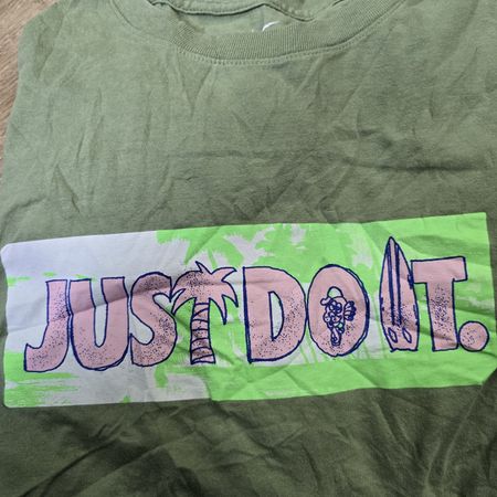 AV-1330 Nike T-Shirts s/s