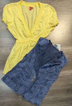 4853 - Bluse e minidress in stile Y2K