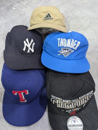 CRZ2154 Mixed Brand Caps -(264)