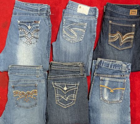 Y2K flares jeans .