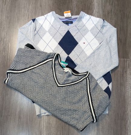 4892 - Tommy Hilfiger Sweaters
