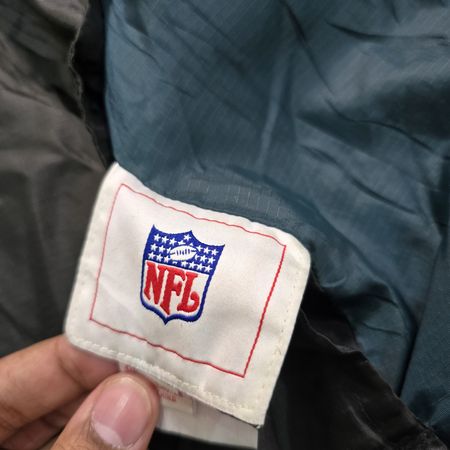 AV-1369 NFL winter Collection