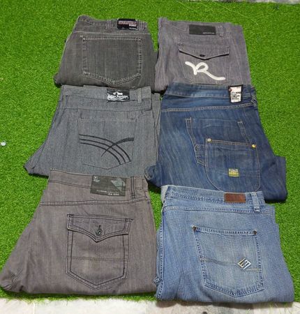 ROCAWEAR JEANS (A 54)