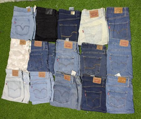 SAIAS MINI LEVI’S (C 014)
