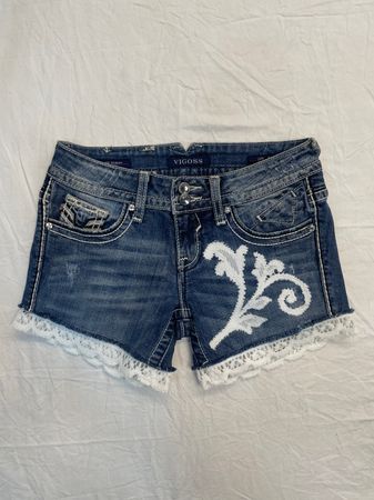 Upcycle y2k Short (DV -04)