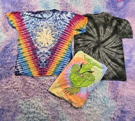 tai dye t-shirt