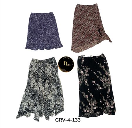 Minimal Poly Skirt – Clean Look & Smooth Fabric (GRV-4-133)