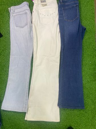 AV-1401 Unbranded Flare Jeans