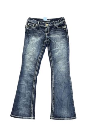 TH01 Trendy Flare Jeans – High Quality Stretch Denim (Limited Stock)
