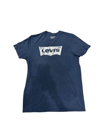 TH#19 Levi’s Graphic T-Shirt – Premium Casual Wear
