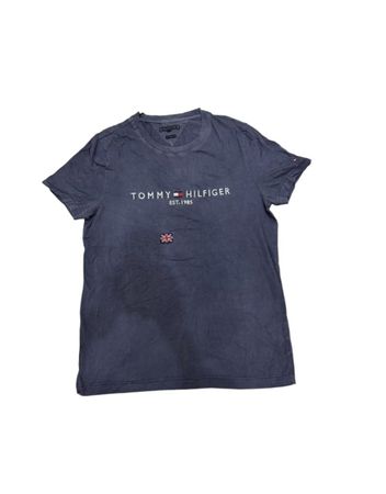 TH#18 Classic Tommy Hilfiger T-Shirt – Soft Cotton Wear