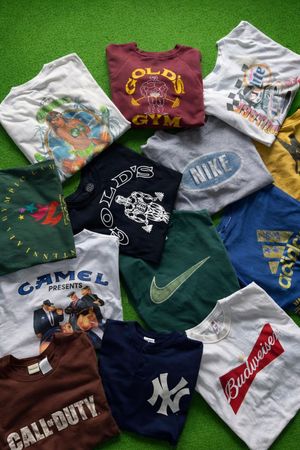 T-shirt de marques mélangées