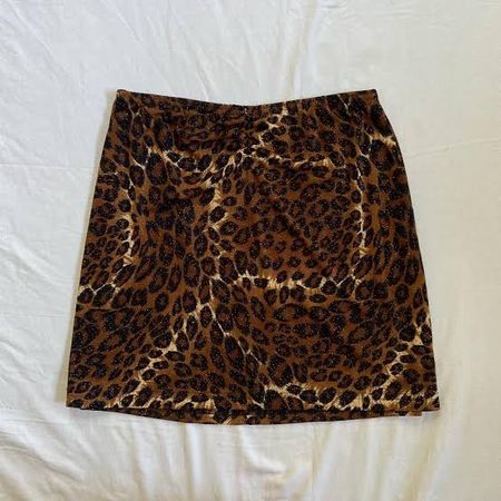 Y2k style mini skirts