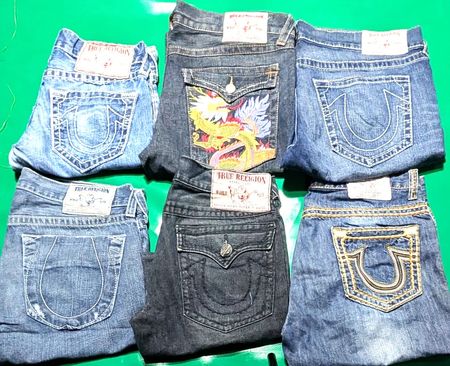 TRUE RELIGION SHORTS (D 09)