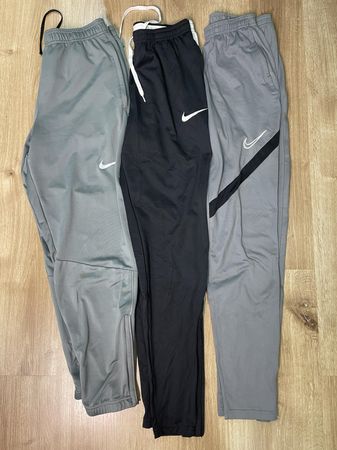 AV-1407 Nike Track Pants