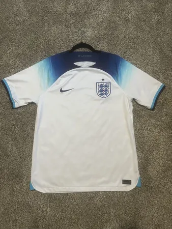 Maillots de l'équipe de football classique