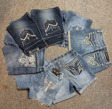 Y2K mini embroidery shorts