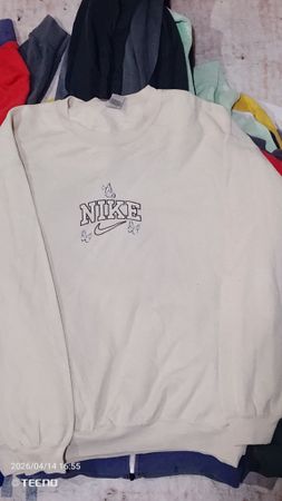 Nike sweatshirt