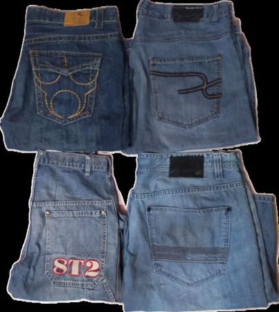 LEVI, S AND OTHER MIX BRANDS  SHORTS (ID 136)