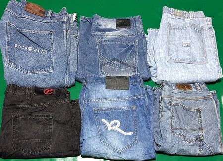 ROCAWEAR SHORTS (D 24)