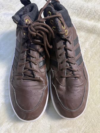 Chaussures de marques mixtes