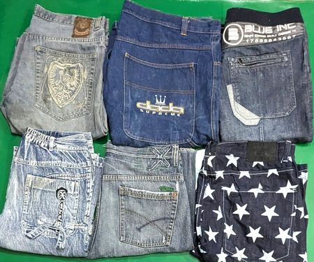 BLUE INC AND OTHER MIX BRANDS SHORTS (D 30)
