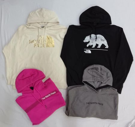 CR7550 The North Face Hoodies