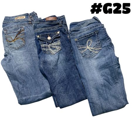Y2k Embroidered jeans (brands) Suki and apple bottom etc. #G25